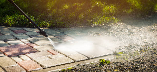 Best Oil Spill Cleanup  in Santa Moni, CA
